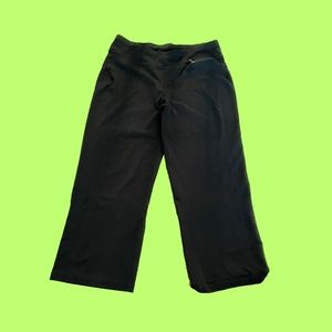 Gap Body Performance Sport Capri Tights Size Small